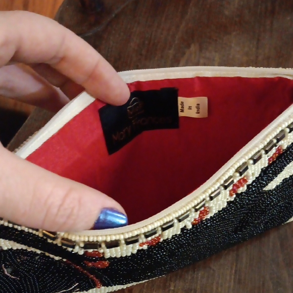 Beaded Cat Design Crossbody Bag - Picture 5 of 5